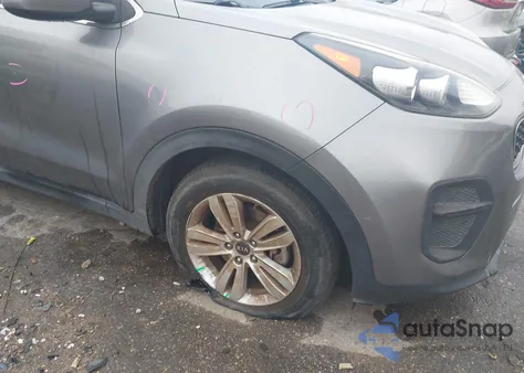 2018 Kia Sportage Lx z USA, uszkodzony, nr VIN KNDPM3AC2J7346525